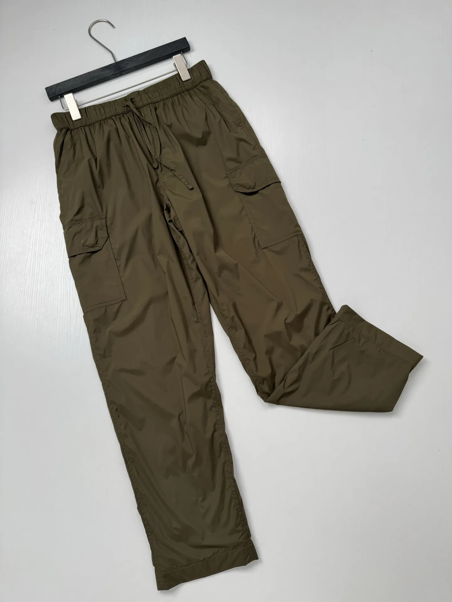 Canada Goos ， ， 3D ， 12 /cm²， 、 、 ， ； Size：S/M/L/XL